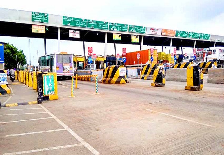 Toll-Plaza