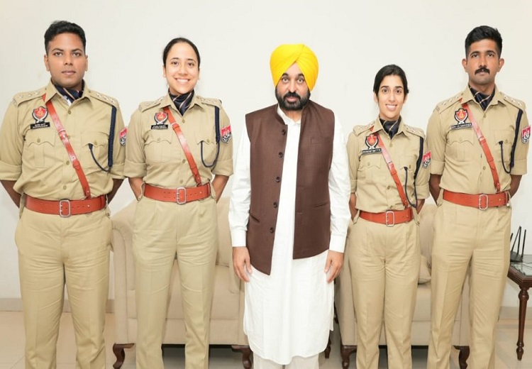 IPS Probationary officers