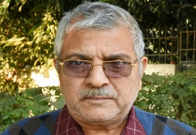 Dr. Dharamvir Gandhi