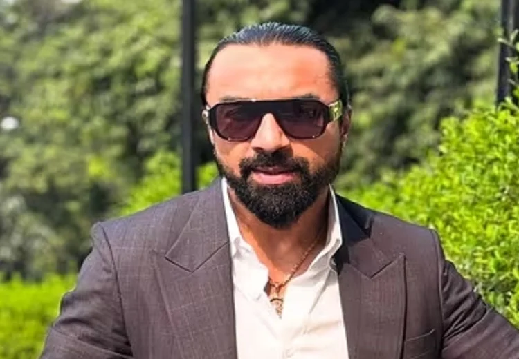 Ajaz Khan