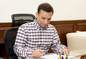 Dr. Ravi Bhagat