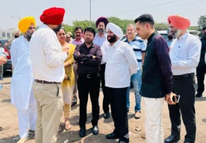 Dr. Ravjot Singh
