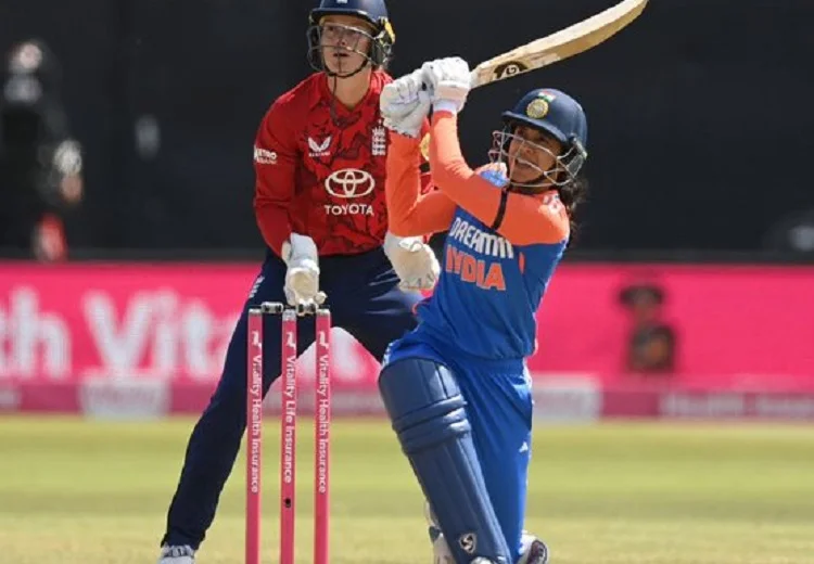 IND-W ਬਨਾਮ ENG-W