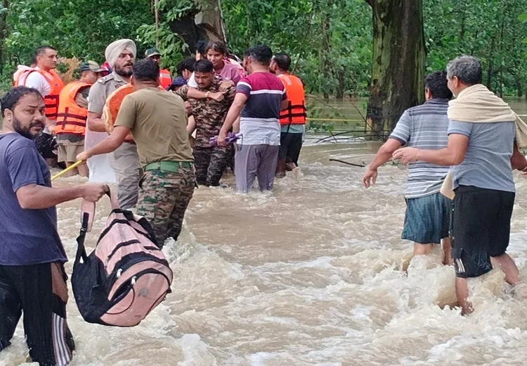 ਹੜ੍ਹ ਪ੍ਰਭਾਵਿਤ