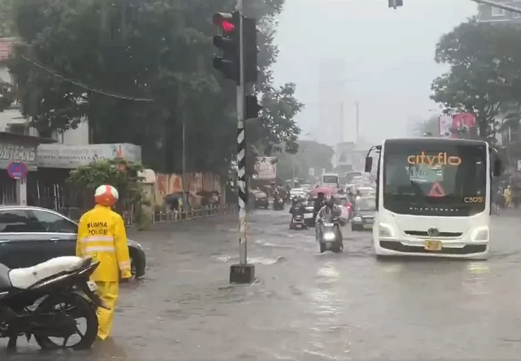 ਮੁੰਬਈ 'ਚ ਮੀਂਹ