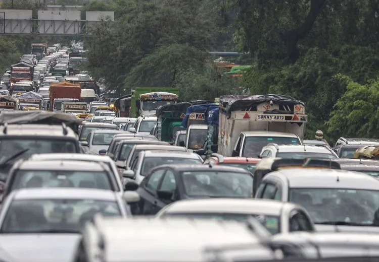 Old vehicles in Delhi