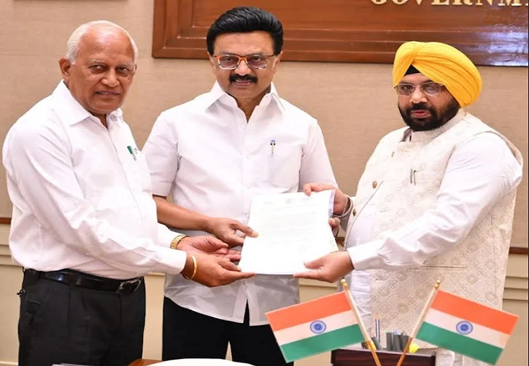 ਸ੍ਰੀ ਗੁਰੂ ਤੇਗ਼ ਬਹਾਦਰ ਜੀ