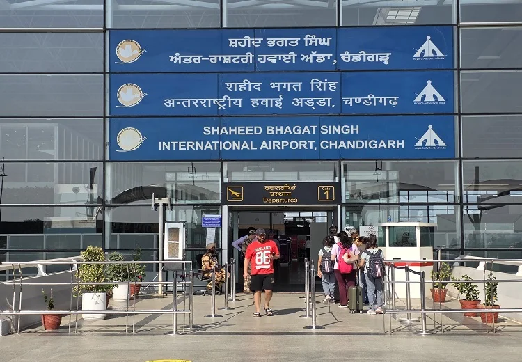 ਅੰਮ੍ਰਿਤਸਰ ਹਵਾਈ ਅੱਡਾ