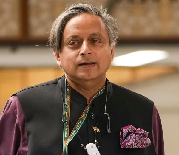 ਸ਼ਸ਼ੀ ਥਰੂਰ