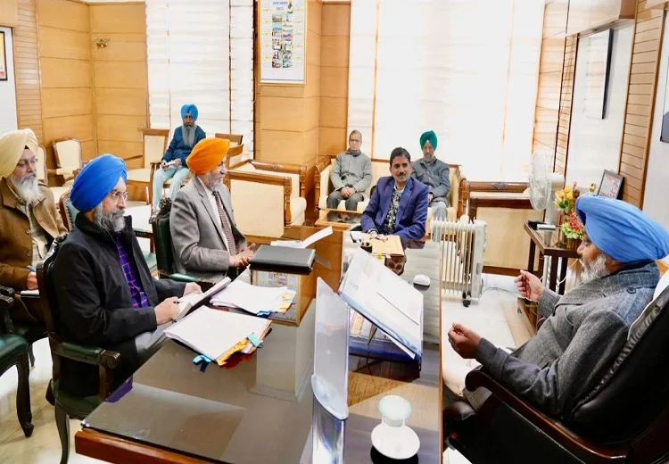 ਮੁਲਾਜ਼ਮਾਂ ਦੀਆਂ ਮੰਗਾਂ