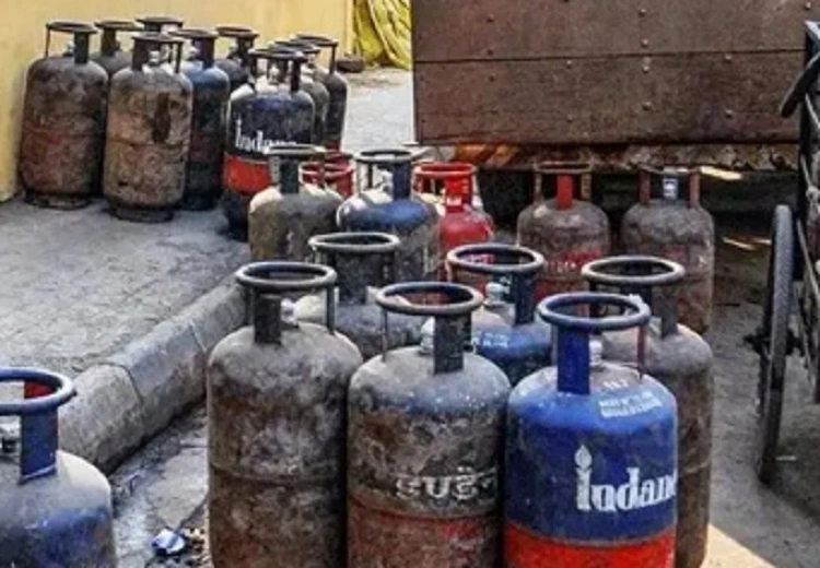 commercial gas cylinders rate