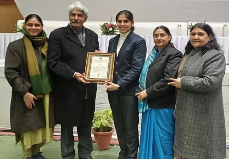 ਕ੍ਰਿਕਟਰ ਅਦਿਤੀ ਸ਼ਿਓਰਾਨ