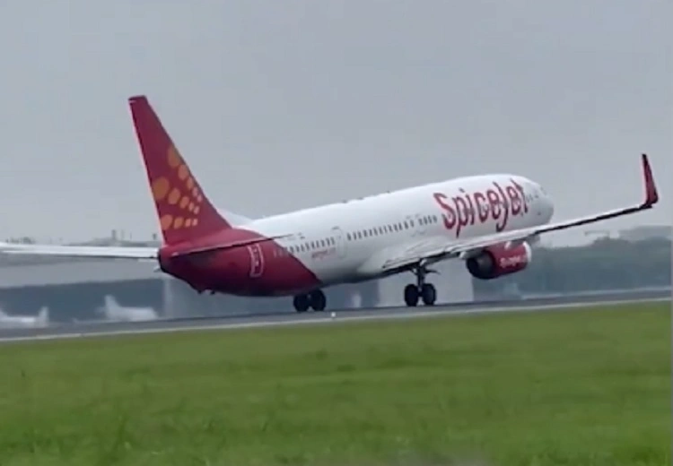 SpiceJet emergency landing