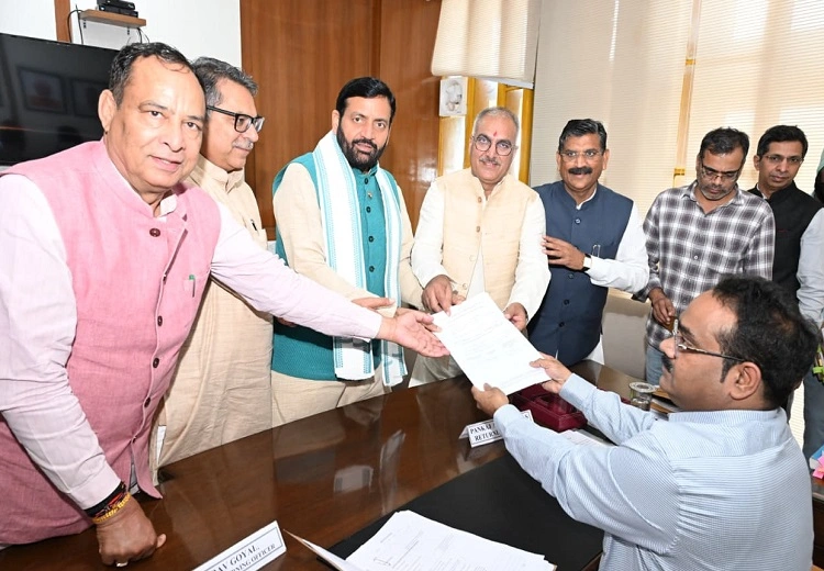 ਸੰਜੇ ਭਾਟੀਆ