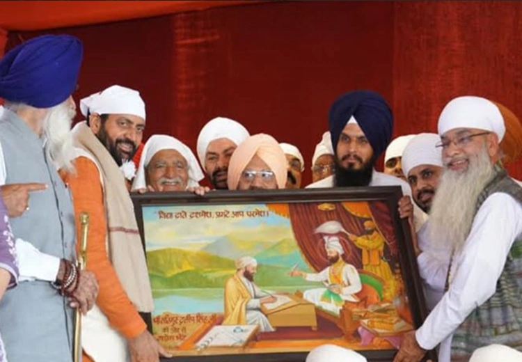 ਹੋਲਾ ਮੁਹੱਲਾ