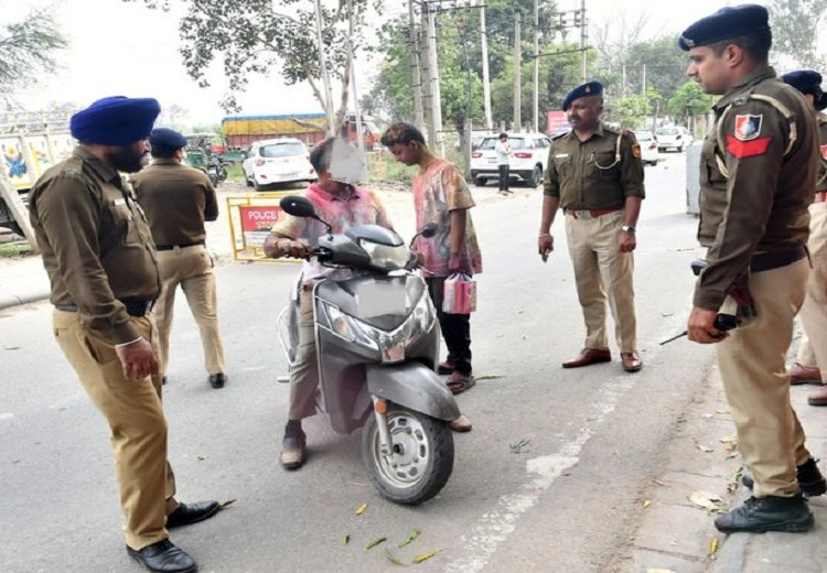 Chandigarh Holi news