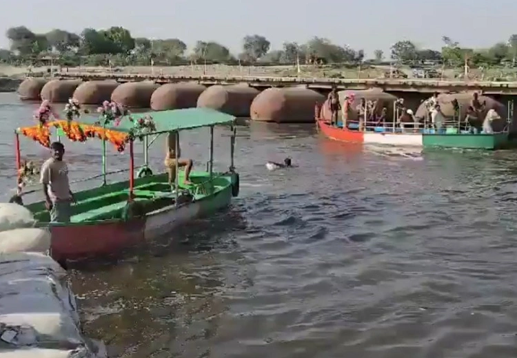 boat incident in Mathura
