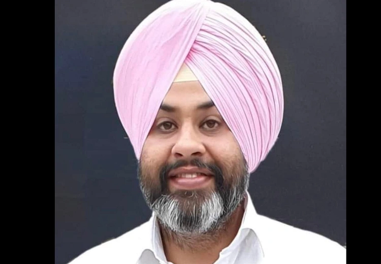 ਖੁਸ਼ਬਾਜ਼ ਜਟਾਣਾ