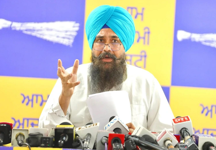 ਸ੍ਰੀ ਗੁਰੂ ਗ੍ਰੰਥ ਸਾਹਿਬ ਜੀ