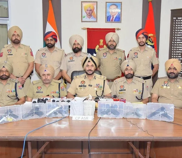 ਸਰਹੱਦ ਪਾਰ ਤਸਕਰੀ ਮਾਡਿਊਲ ਨਾਲ ਜੁੜੇ ਦੋ ਵਿਅਕਤੀ…