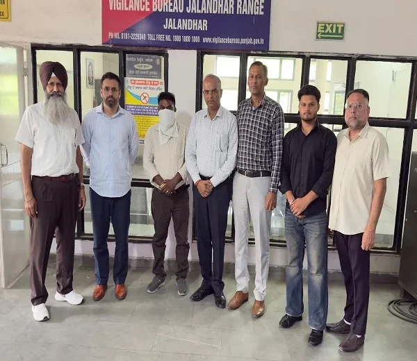ਪੰਜਾਬ ਵਿਜੀਲੈਂਸ ਬਿਊਰੋ ਨੇ 5,000 ਰੁਪਏ ਦੀ ਰਿਸ਼ਵਤ&hellip;