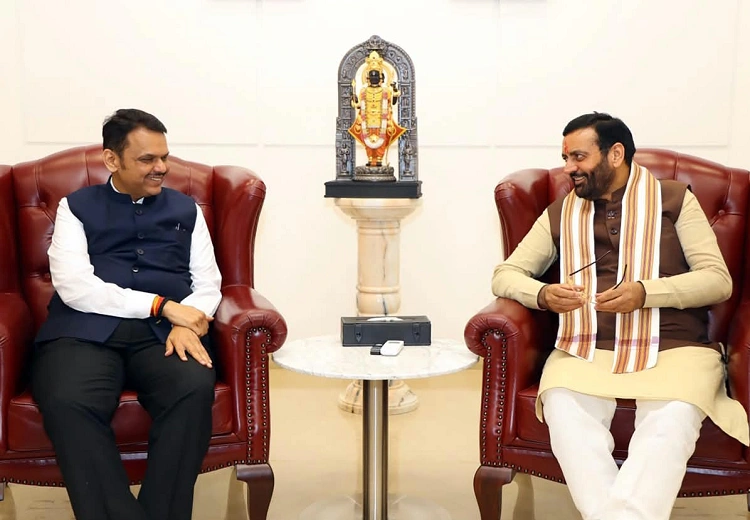 Nayab Saini met Fadnavis