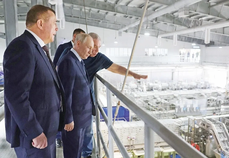 Putin visits Kuril Islands