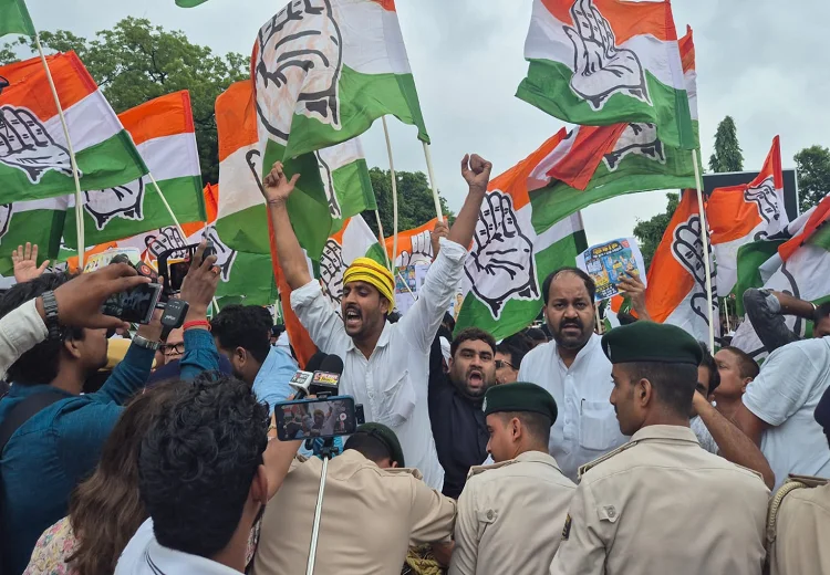 Congress protests
