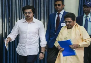 Mayawati expels Akash Anand