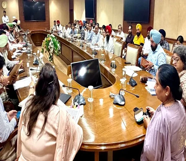1,013 ਲੈਕਚਰਾਰਾਂ ਦੀ ਭਰਤੀ ‘ਚ ਅਨੁਸੂਚਿਤ ਜਾਤੀਆਂ ਦਾ…