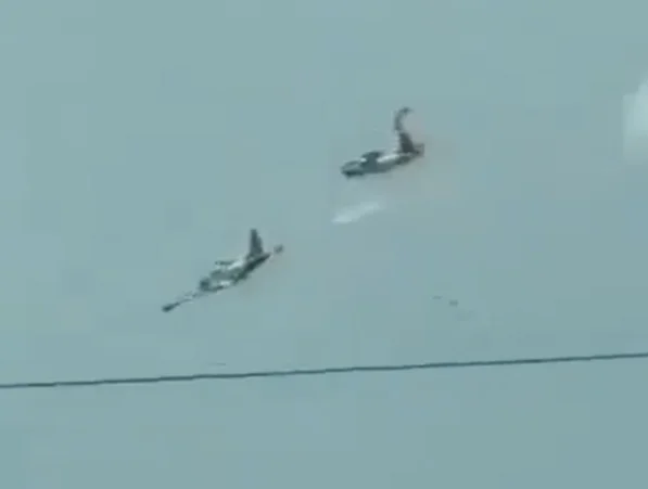 Aircraft Collide